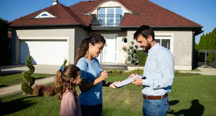 The First-Time Home Buyer's Guide: Everything You Need to Know Before You Buy 1 The First-Time Home Buyer's Guide Everything You Need to Know Before You Buy